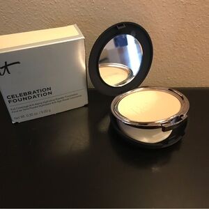 IT Cosmetics Celebration Foundation - Fair